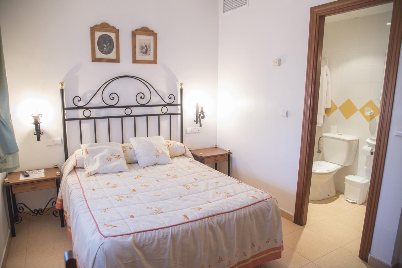 Hostal Dp El Pilar Monesterio Luaran gambar