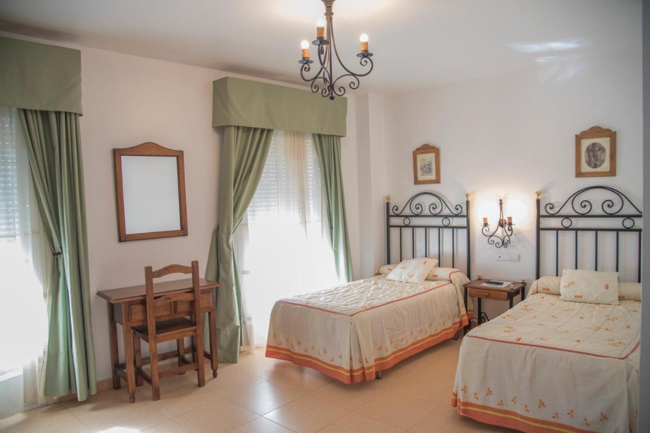 Hostal Dp El Pilar Monesterio Luaran gambar